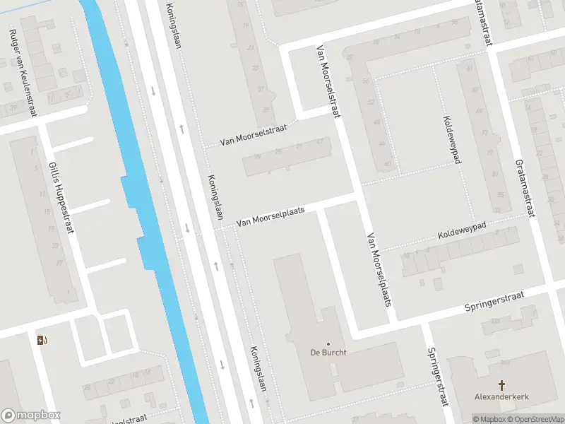 Brandweer met grote spoed naar de Viergeverstraat in Rotterdam