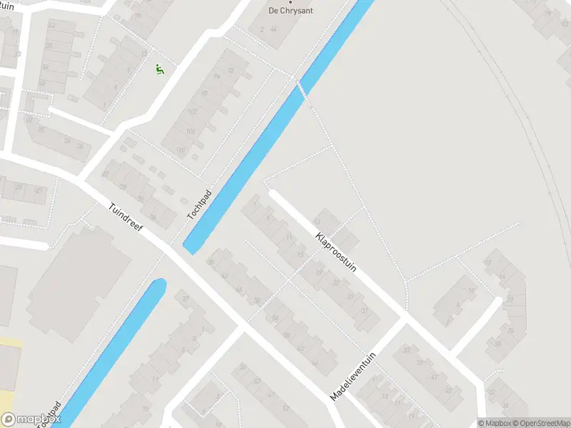 Ambulance met grote spoed naar de Klaproostuin in Zoetermeer