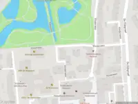 Ambulance met grote spoed naar de Vlinderveen in Spijkenisse