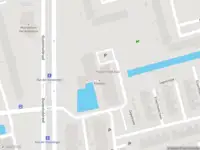 Ambulance met grote spoed naar de Zagwijnpad in Delft