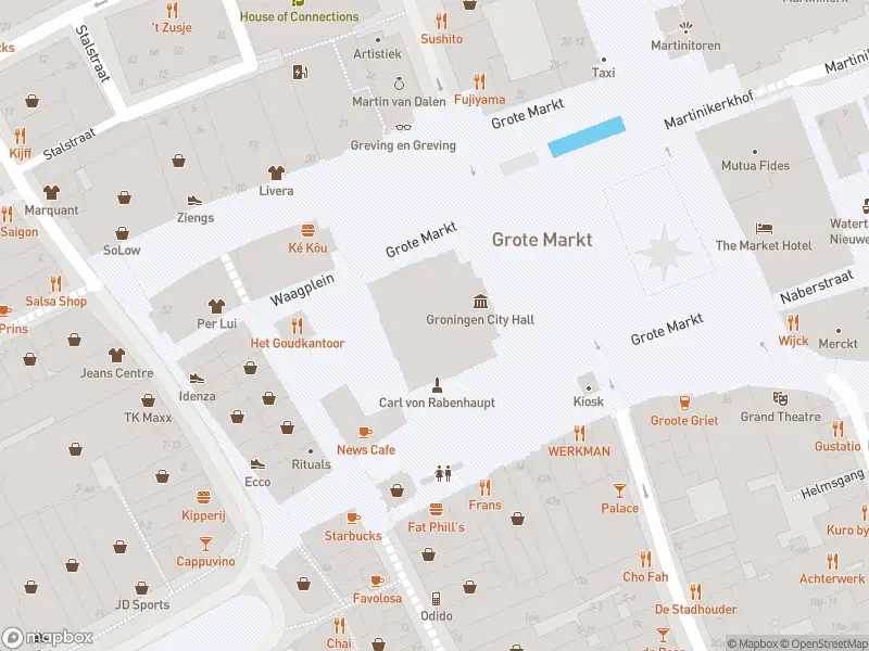 Brandweer met gepaste spoed naar de Grote Markt in Groningen