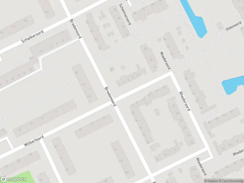 Ambulance met grote spoed naar de Bredenoord in Rotterdam