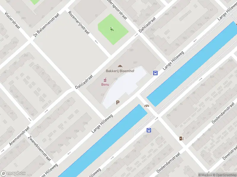 Ambulance met grote spoed naar de Lange Hilleweg in Rotterdam