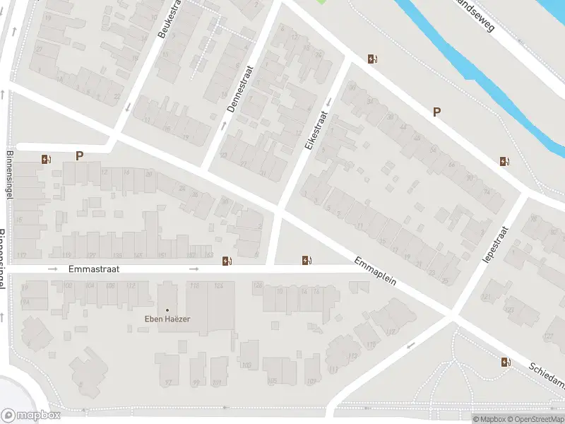 Ambulance met gepaste spoed naar de Emmaplein in Vlaardingen