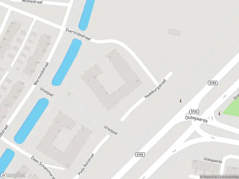 Ambulance met grote spoed naar de Everhildestraat in Rotterdam