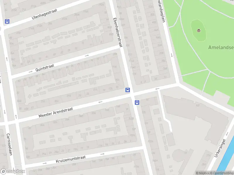 Ambulance met grote spoed naar de Meester Arendstraat in Rotterdam