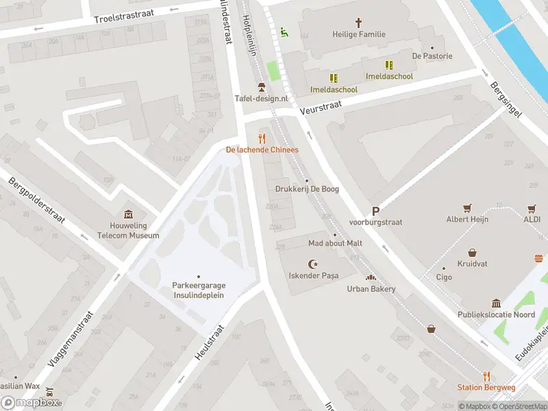 Ambulance met grote spoed naar de Insulindestraat in Rotterdam