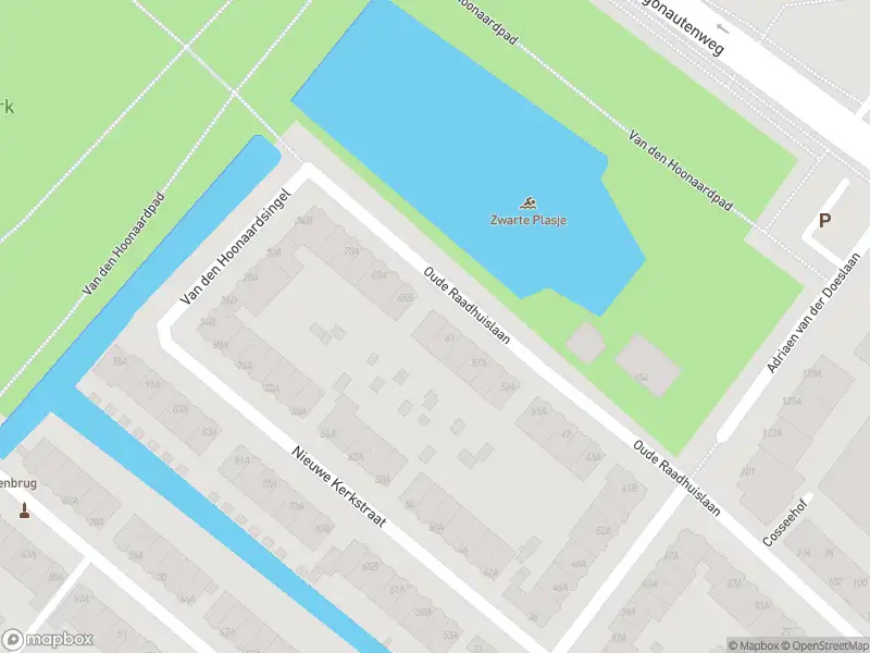 Ambulance met grote spoed naar de Oude Raadhuislaan in Rotterdam