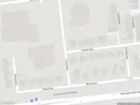 Ambulance met grote spoed naar de Vlinderslag in Hellevoetsluis