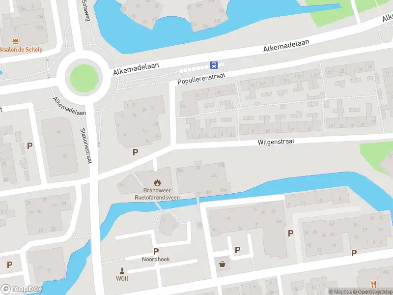 Ambulance met gepaste spoed naar de Wilgenstraat in Roelofarendsveen