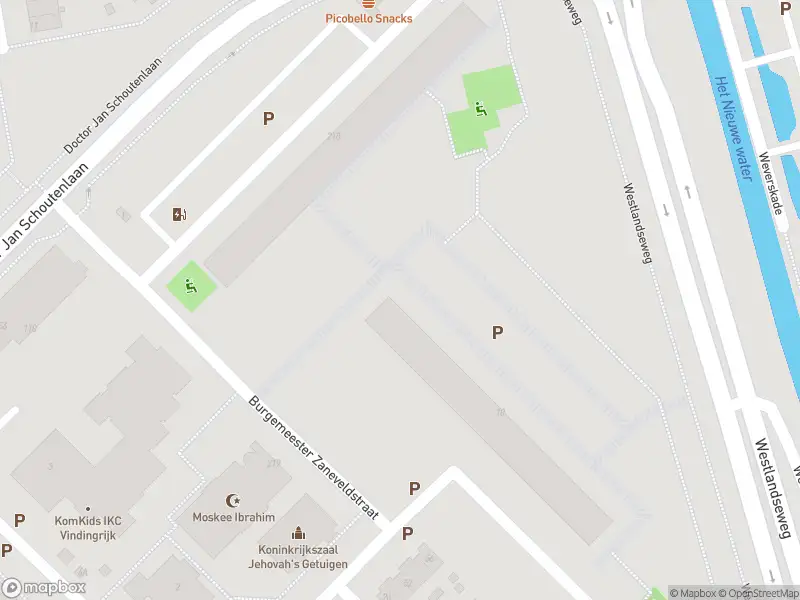 Ambulance met gepaste spoed naar de Burgemeester Zaneveldstraat in Maassluis