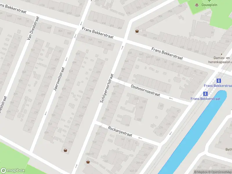 Ambulance met grote spoed naar de Schilperoortstraat in Rotterdam