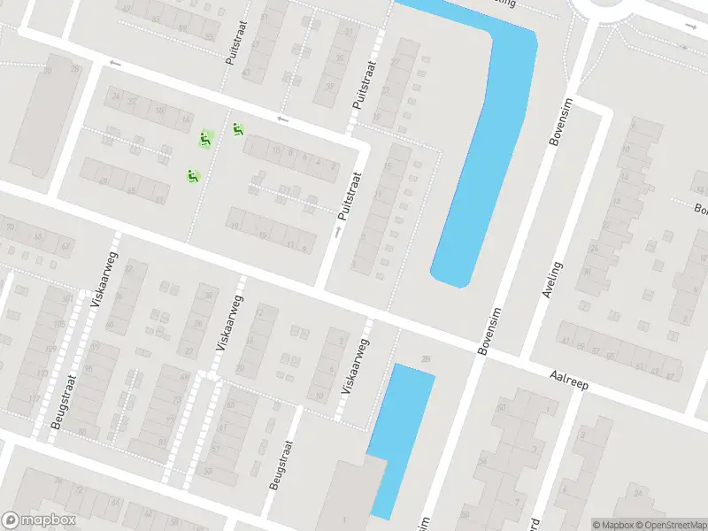 Ambulance met gepaste spoed naar de Puitstraat in Hoogvliet Rotterdam