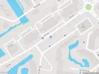 Ambulance met grote spoed naar de De Linie in Capelle aan den IJssel