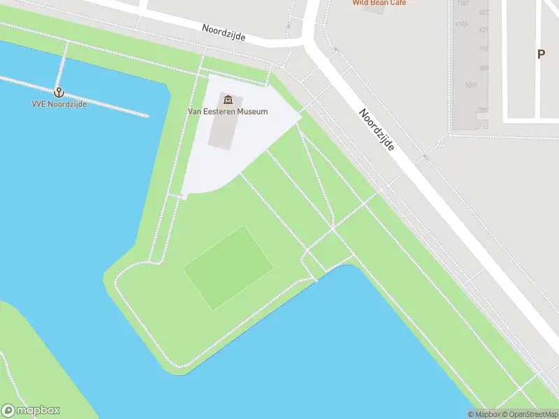 Brandweer met gepaste spoed naar de Burgemeester Hogguerstraat in Amsterdam vanwege wateroverlast