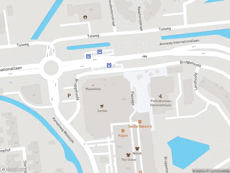 Ambulance met gepaste spoed naar de Bruggehoofd in Hellevoetsluis