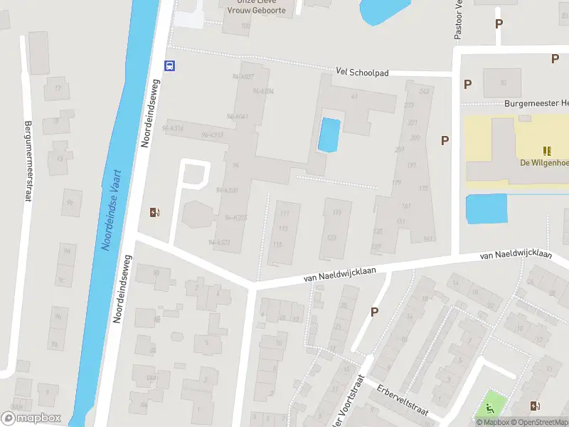 Ambulance met gepaste spoed naar de Van Naeldwijcklaan in Berkel en Rodenrijs