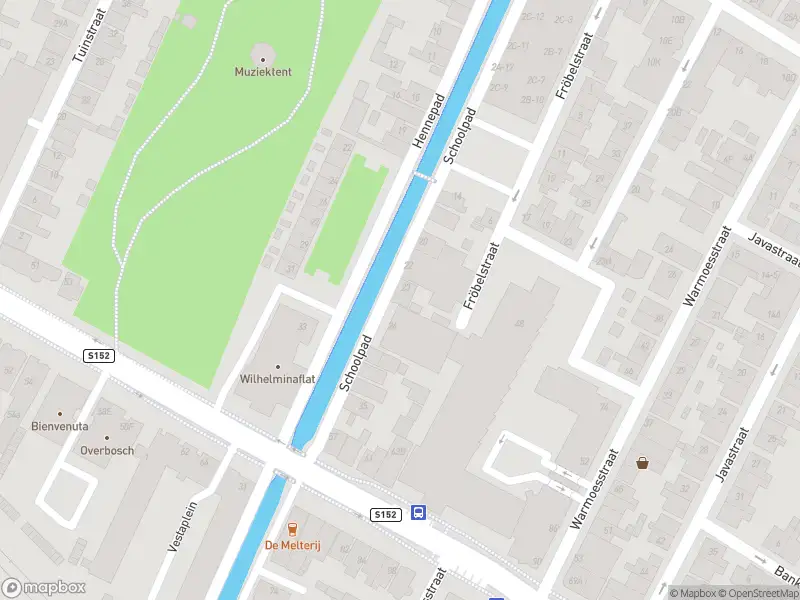 Ambulance met gepaste spoed naar de Schoolpad in Wormerveer vanwege drusoverlast