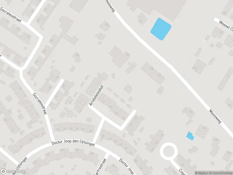 Politie naar de Marga Klompélaan in Arnhem vanwege aanrijding met letsel