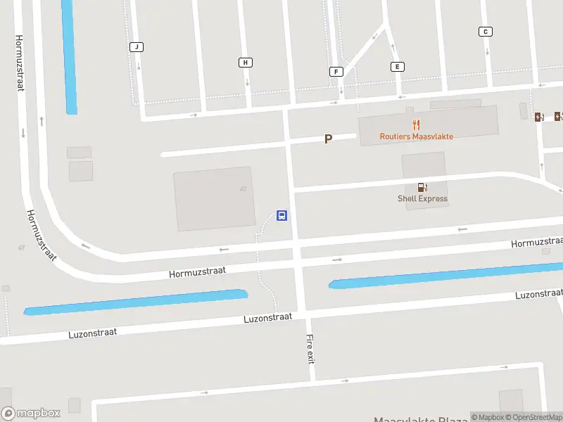 Ambulance met gepaste spoed naar de Hormuzstraat in Maasvlakte Rotterdam