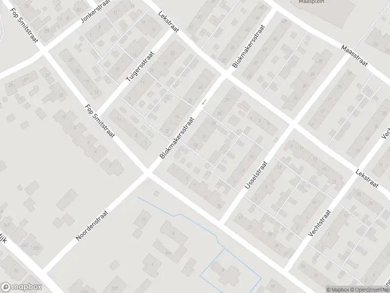 Ambulance met gepaste spoed naar de Blokmakersstraat in Alblasserdam