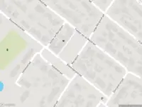 Brandweer met gepaste spoed naar de Mariaplein in Haalderen vanwege waarnemen gaslucht