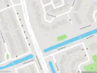 Ambulance met gepaste spoed naar de Churchillsingel in Vlaardingen