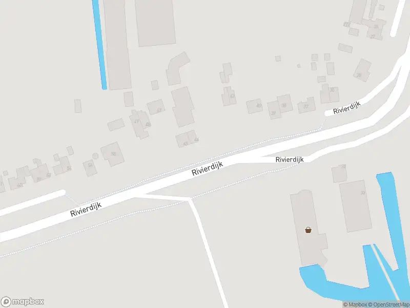 Ambulance met grote spoed naar de Rivierdijk in Hardinxveld-Giessendam
