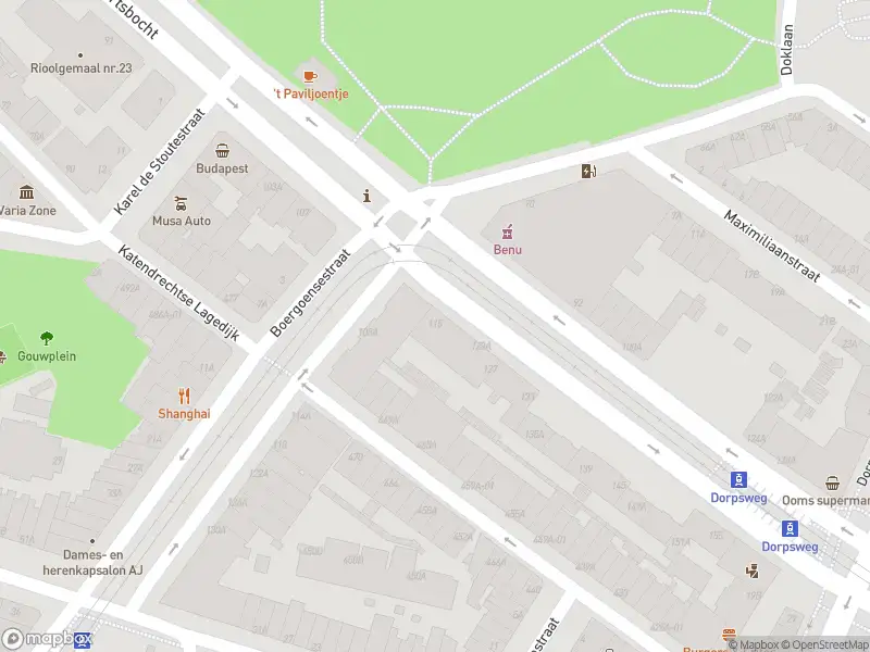 Ambulance met gepaste spoed naar de Wolphaertsbocht in Rotterdam