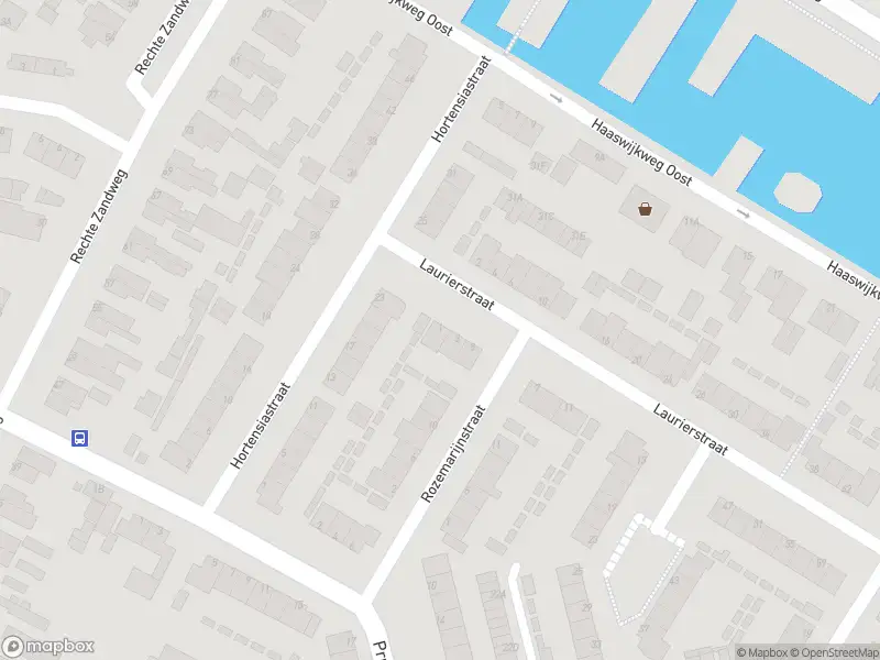 Ambulance met grote spoed naar de Laurierstraat in Dordrecht