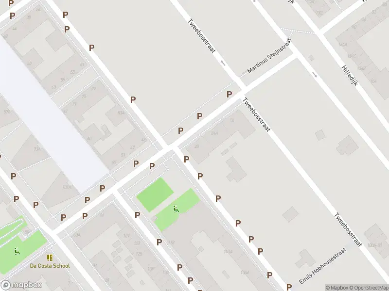 Ambulance met grote spoed naar de Martinus Steijnstraat in Rotterdam
