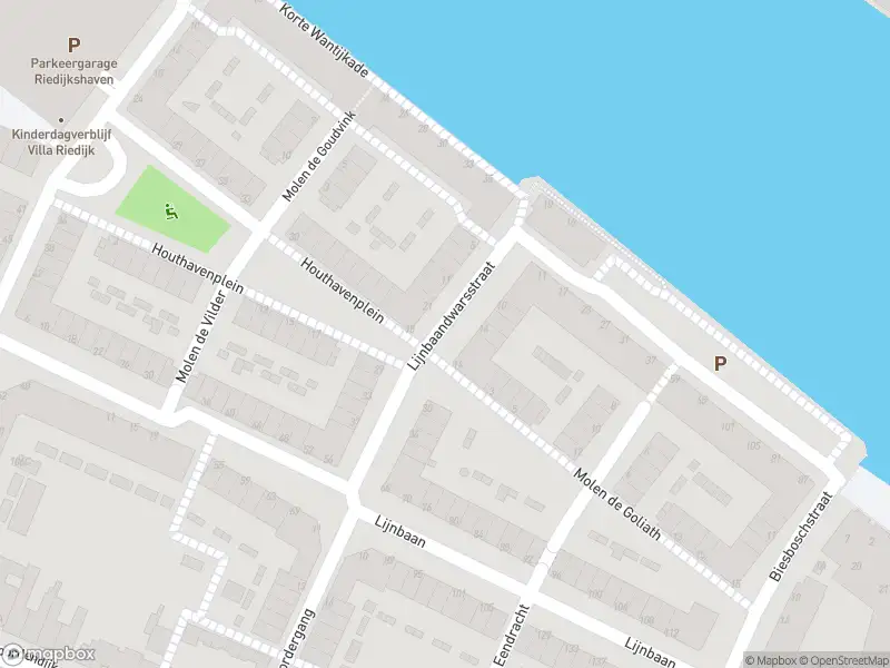 Ambulance met grote spoed naar de Lijnbaandwarsstraat in Dordrecht