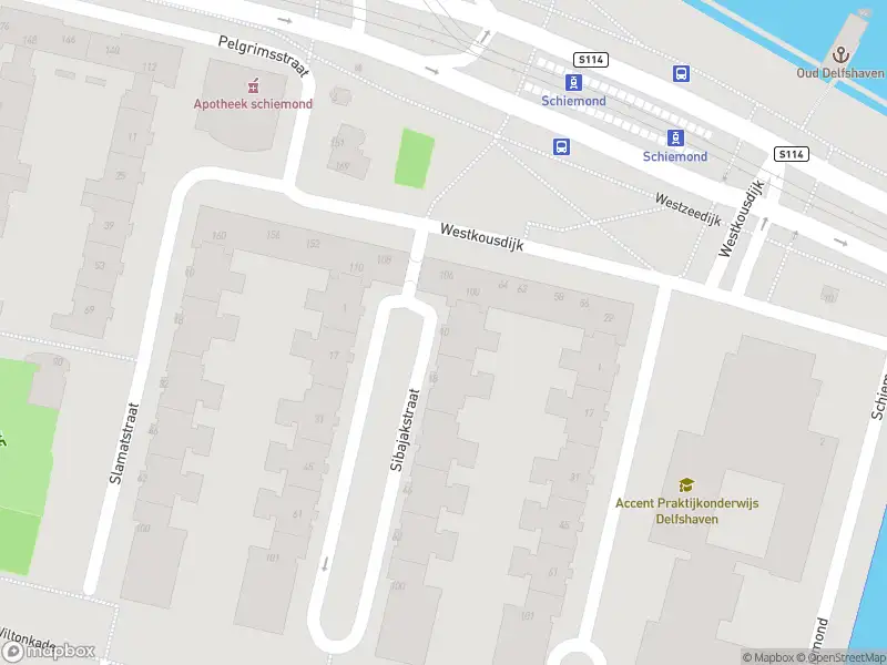Ambulance met grote spoed naar de Sibajakstraat in Rotterdam