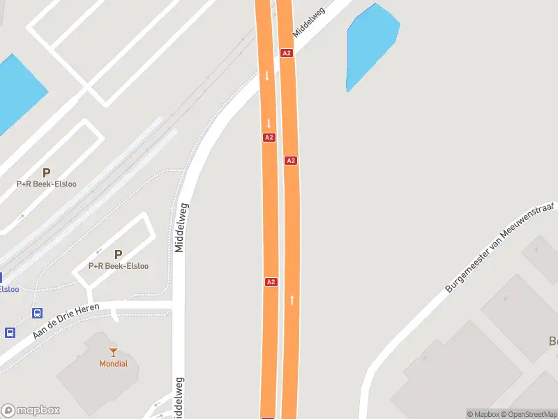 Brandweer met grote spoed naar de Middelweg in Beek vanwege gebouwbrand