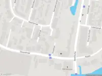 Ambulance met grote spoed naar de Plein Welgelegen in Krimpen aan de Lek