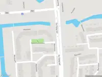 Ambulance met gepaste spoed naar de Wezelveen in Spijkenisse