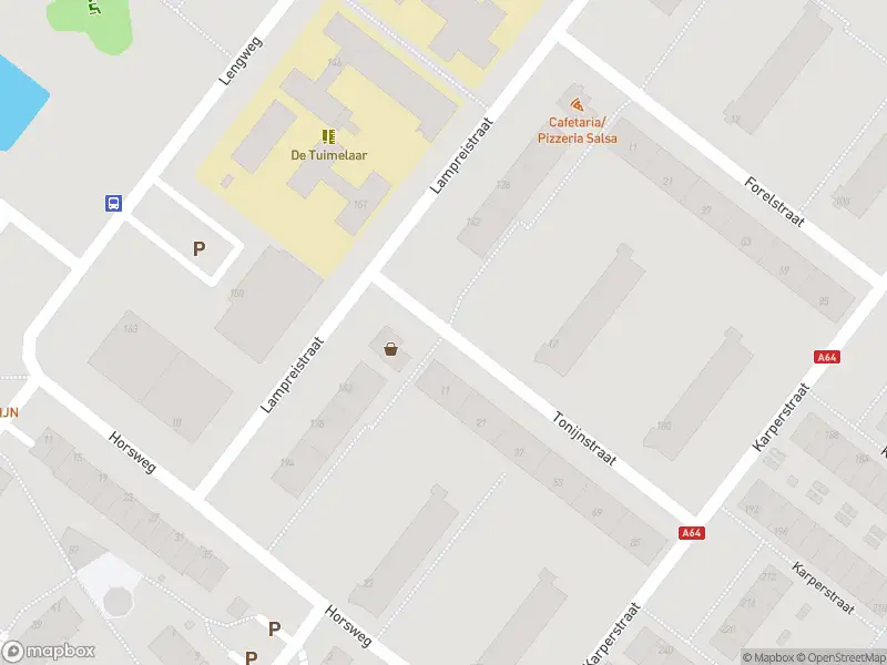 Ambulance met grote spoed naar de Tonijnstraat in Hoogvliet Rotterdam
