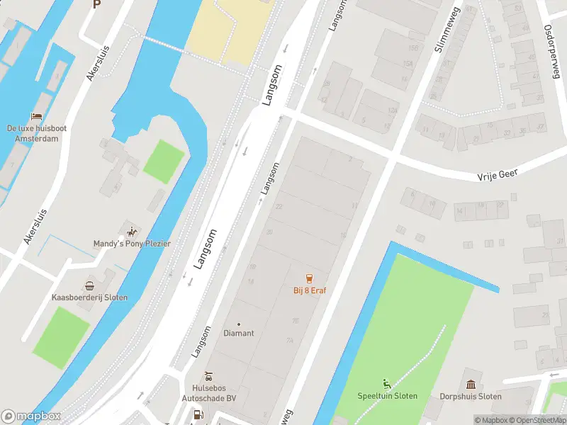 Ambulance met gepaste spoed naar de Langsom in Amsterdam