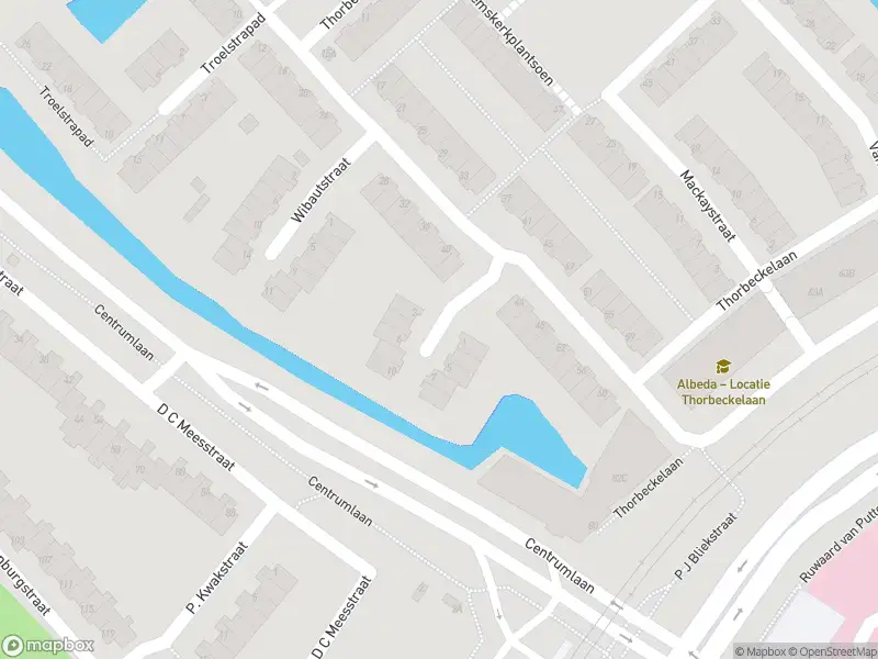 Ambulance met grote spoed naar de Schaepmanstraat in Spijkenisse
