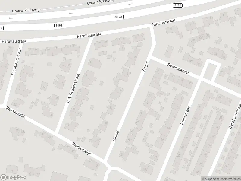 Ambulance met grote spoed naar de Singel in Rhoon