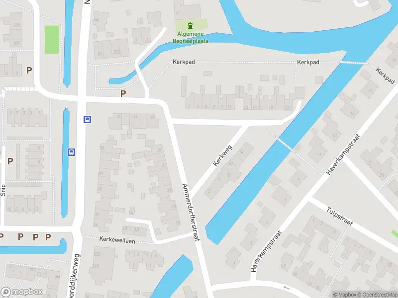 Ambulance met gepaste spoed naar de Kerkweg in Ursem