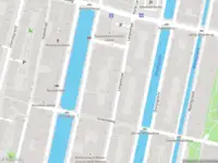 Ambulance met gepaste spoed naar de Emilie Knapperthof in Leiden