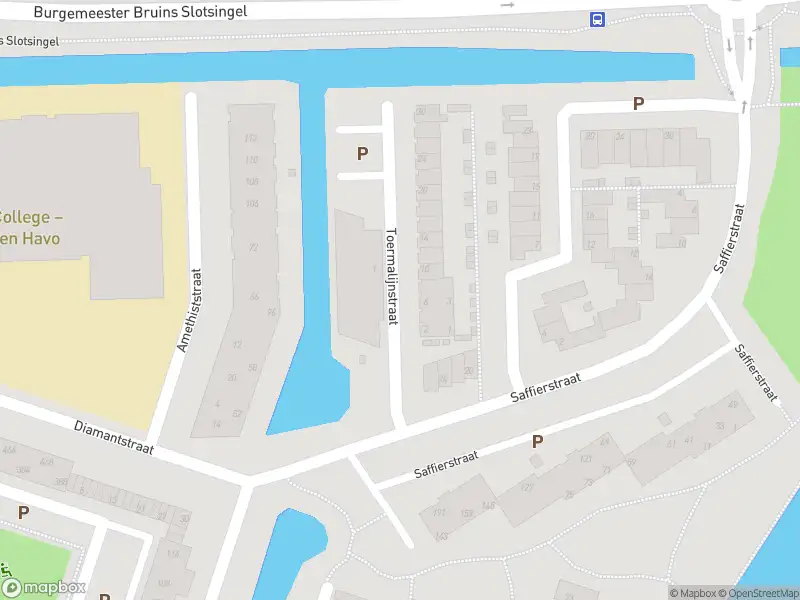 Ambulance met gepaste spoed naar de Toermalijnstraat in Alphen aan den Rijn