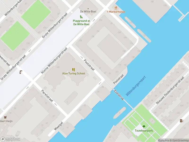 Ambulance met gepaste spoed naar de Kattenburgerstraat in Amsterdam