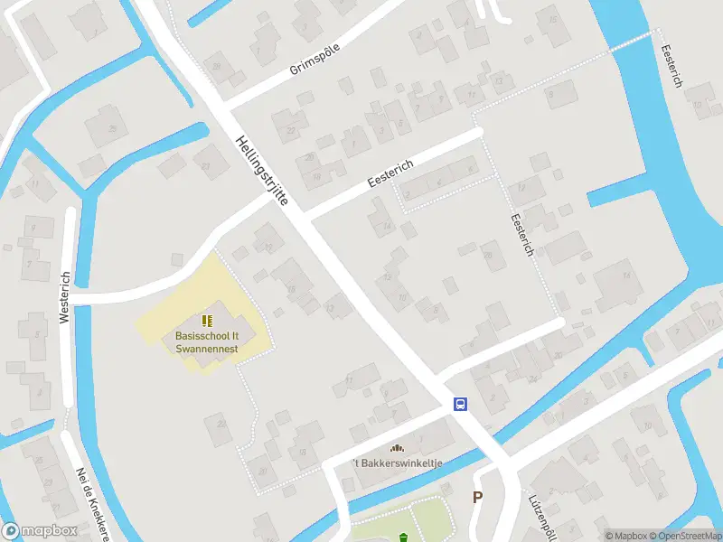 Ambulance met grote spoed naar de Hellingstrjitte in Molkwerum