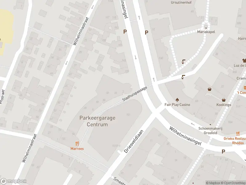 Ambulance met gepaste spoed naar de Stadhuispassage in Weert