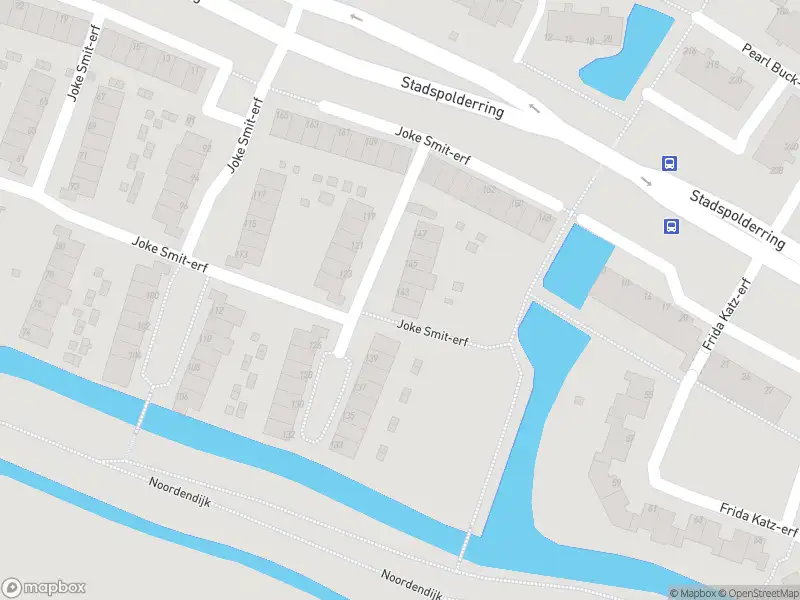 Ambulance met gepaste spoed naar de Joke Smit-erf in Dordrecht