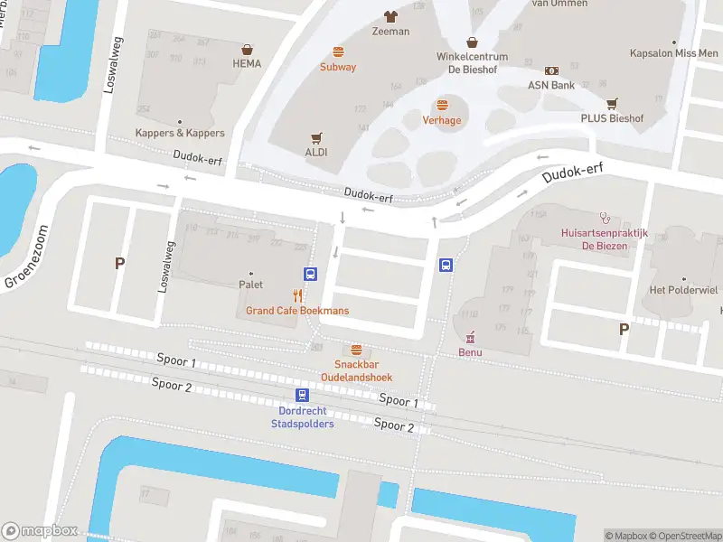 Ambulance met gepaste spoed naar de Dudokplein in Dordrecht