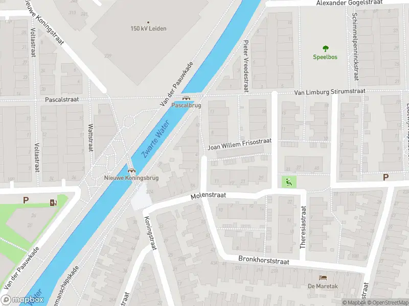 Ambulance met grote spoed naar de Van Hogendorpstraat in Leiden