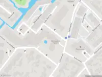 Brandweer met gepaste spoed naar de Driesprong in Zuidland vanwege een liftopsluiting